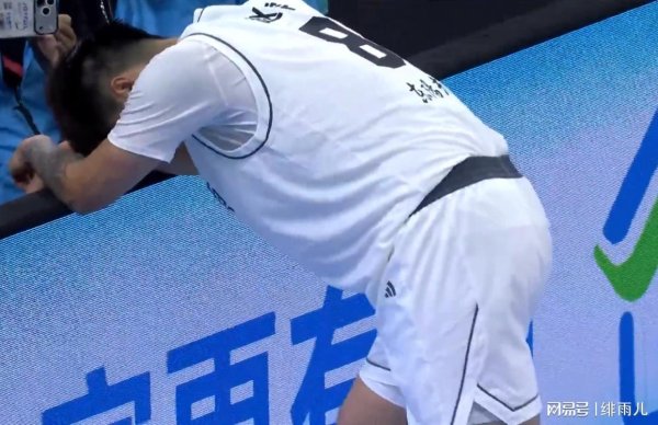 天津配资公司 不打了！广东最大克星被曝离队，保送杜锋躺着夺冠！